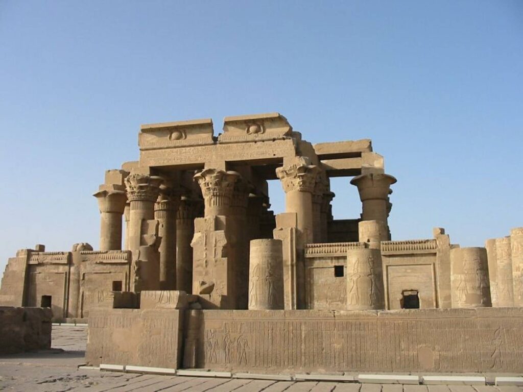 Échappée Privée d’une Journée à Assouan et Edfou : Les Trésors de la Haute-Égypte