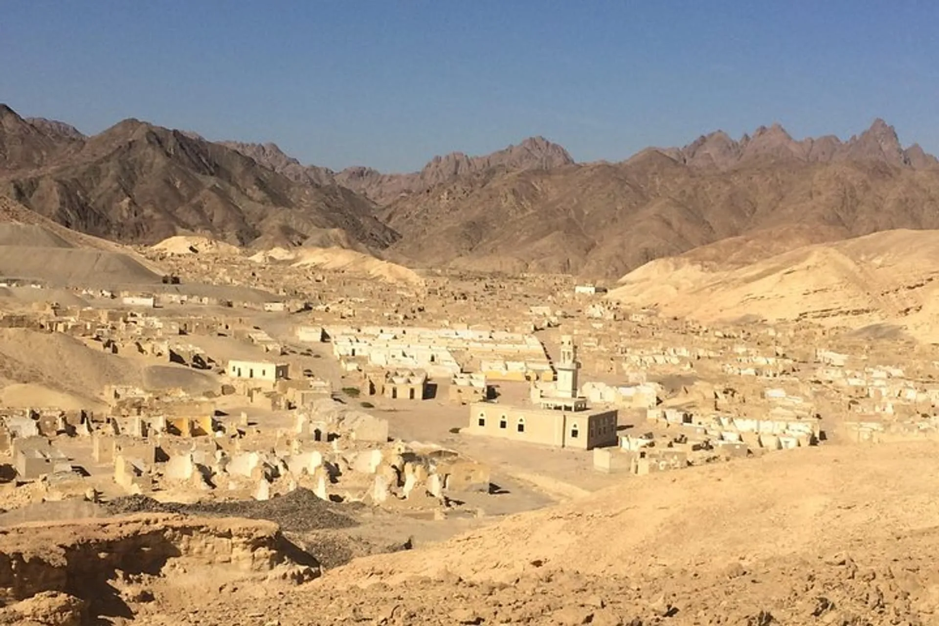 3e9bfe30-4d6b-415f-8467-8df156931d5f_ghosts-village-safaga-egypt-xlarge