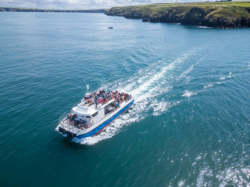 Croisière en Voilier Pirate – Plongée avec Masque et Tuba sur la Mer Rouge