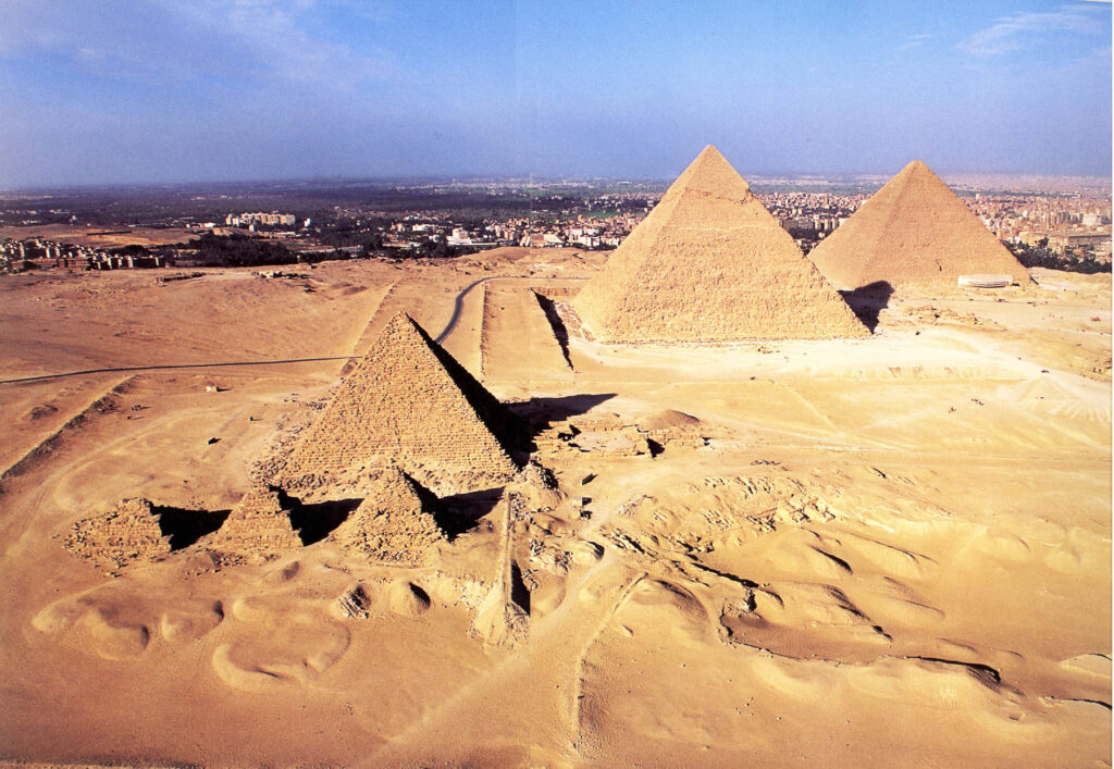 Une journée au Caire : les pyramides et le Grand Musée égyptien en Minivan ou en Bus